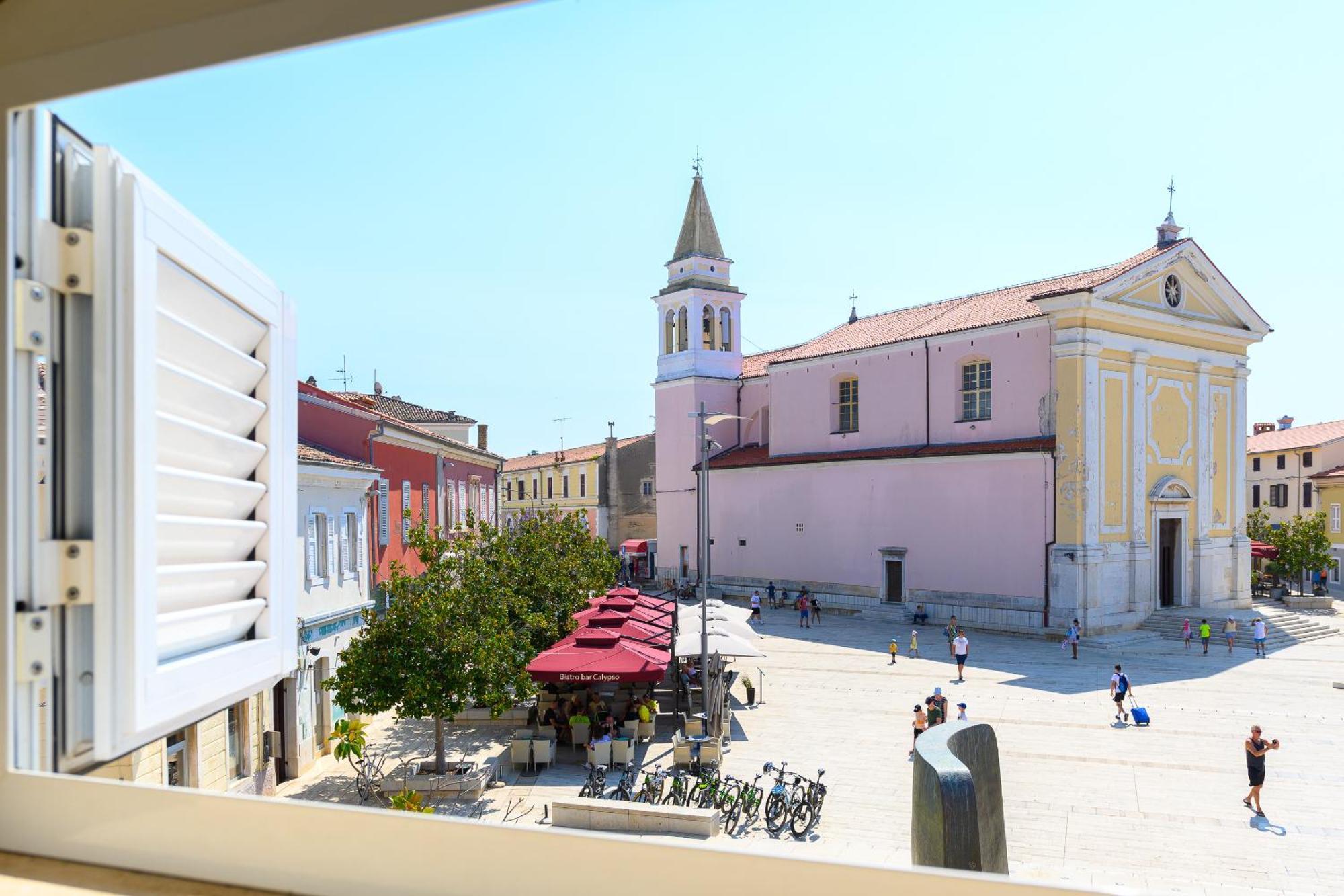 Dida I Nonna Piazza View Apartment *
